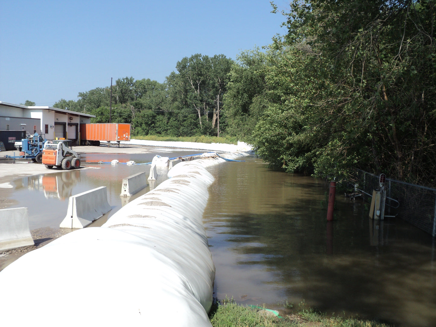 Quick-Levee Machine